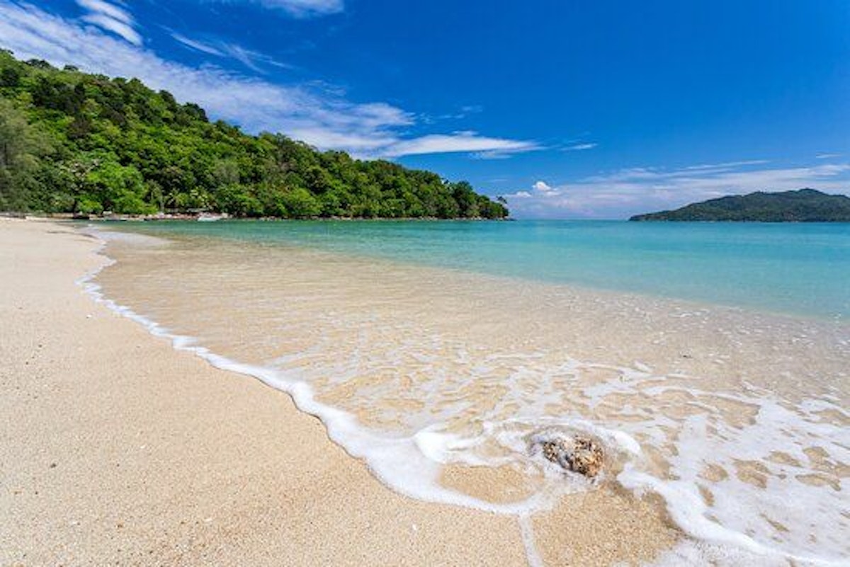 islands to visit in thailand in june